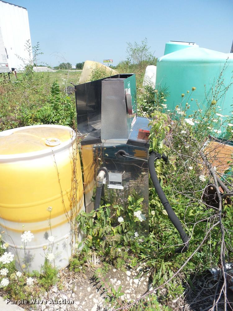 image for item BG9504 (8) fuel dispensers