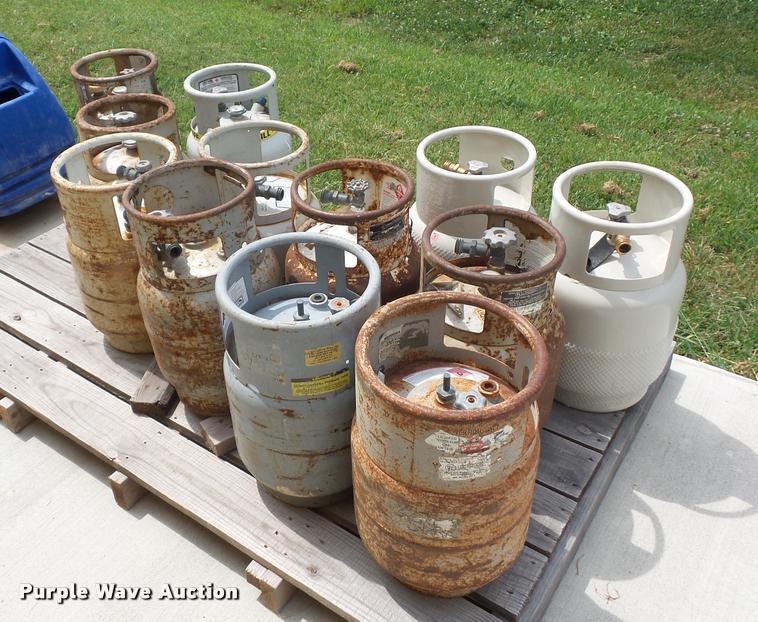 image for item BG9508 (12) 47.5 lbs propane tanks
