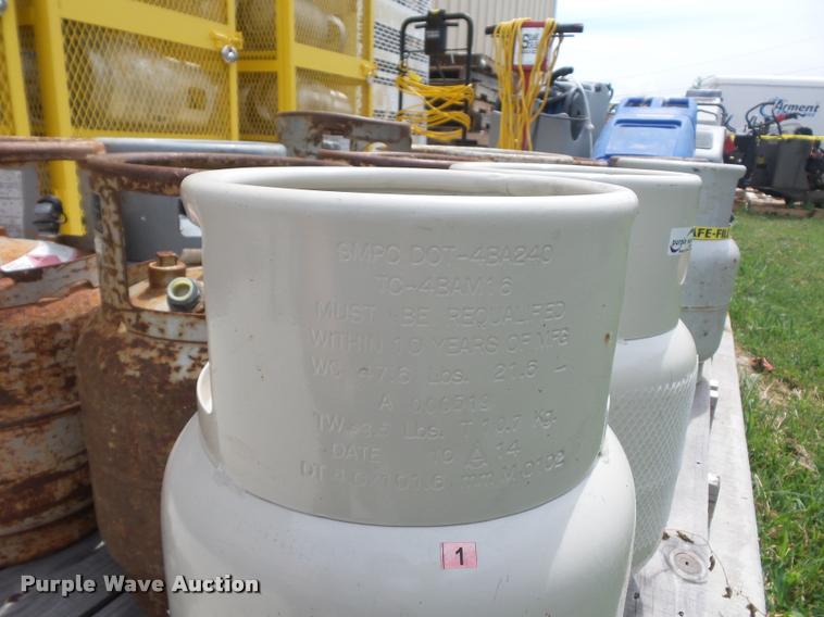 image for item BG9508 (12) 47.5 lbs propane tanks