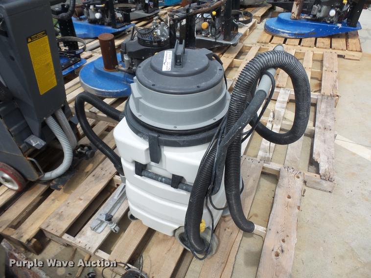 image for item BG9518 Floor cleaning equipment