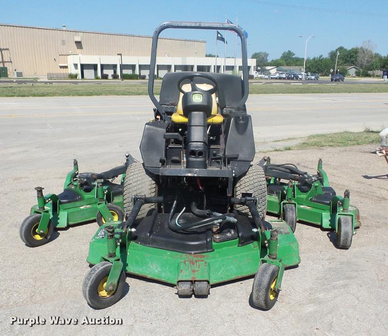 image for item BI9641 John Deere 1600 Series II wide area mower