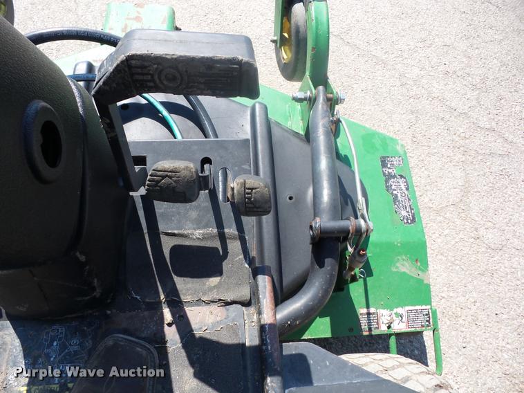 image for item BI9641 John Deere 1600 Series II wide area mower