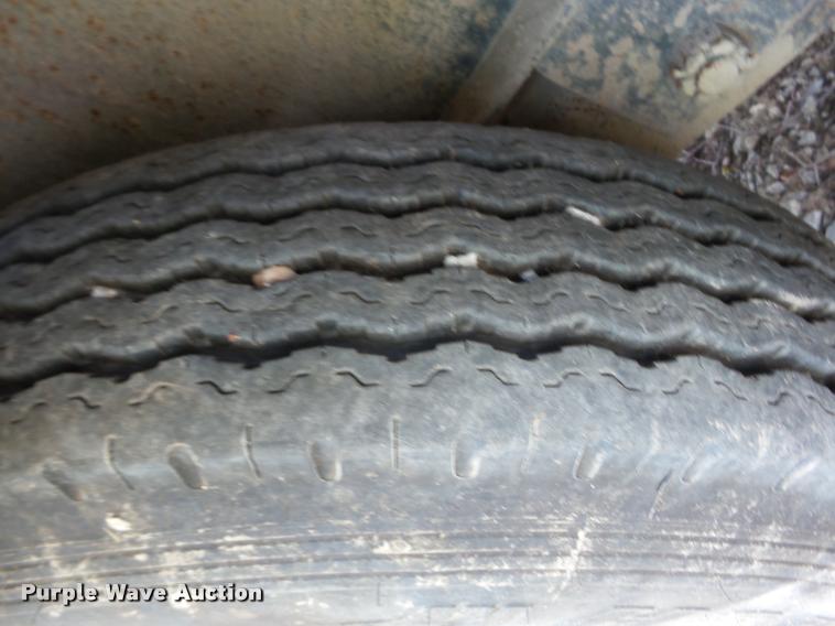 image for item BI9649 2013 T&B Weling and Trailers Express equipment trailer