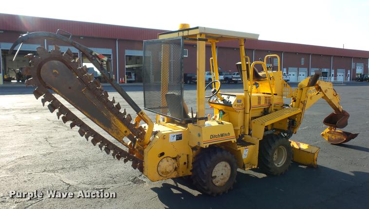 image for item BV9111 1996 Ditch Witch 3610 trencher