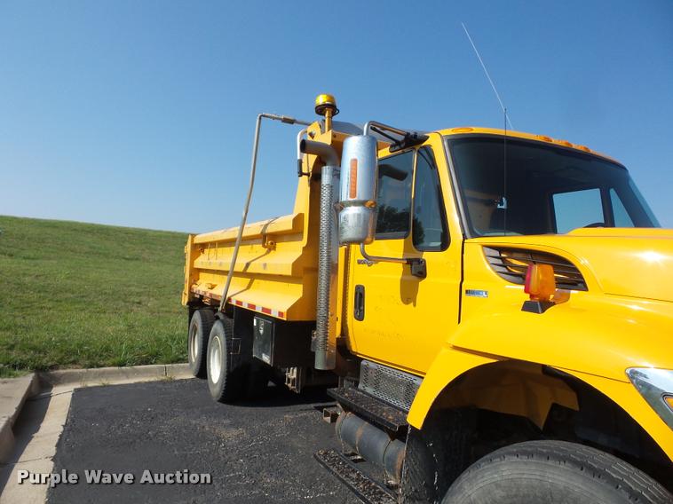 image for item BV9124 2011 International WorkStar 7500 dump truck