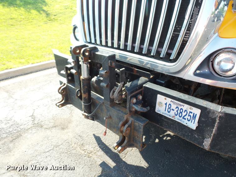 image for item BV9124 2011 International WorkStar 7500 dump truck