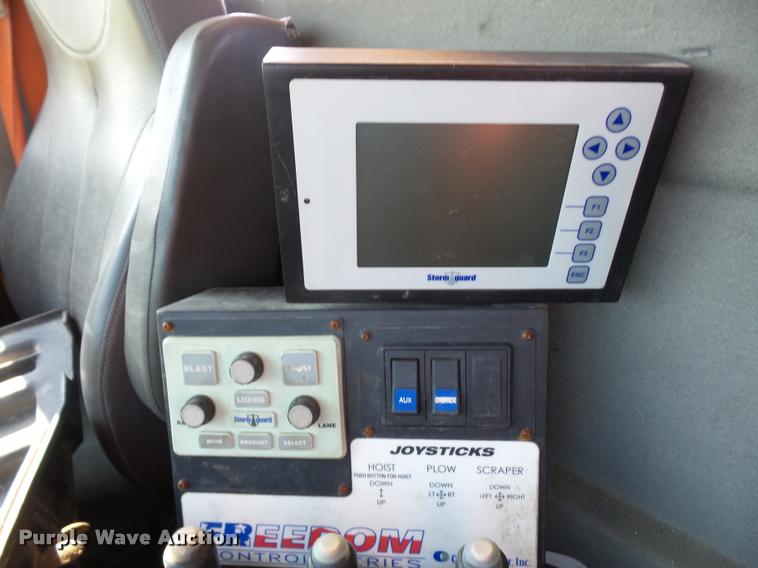 image for item BV9124 2011 International WorkStar 7500 dump truck