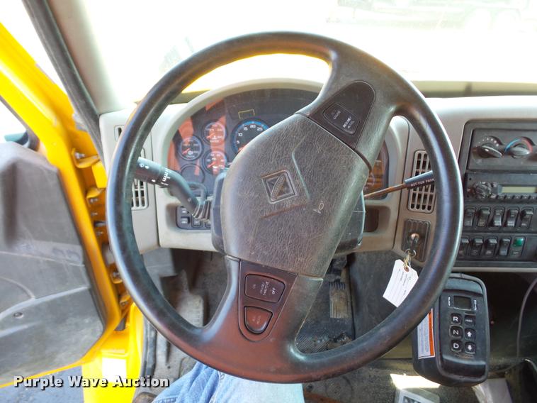 image for item BV9124 2011 International WorkStar 7500 dump truck