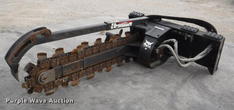image for item BY9810 2011 Bobcat LT313 skid steer trencher