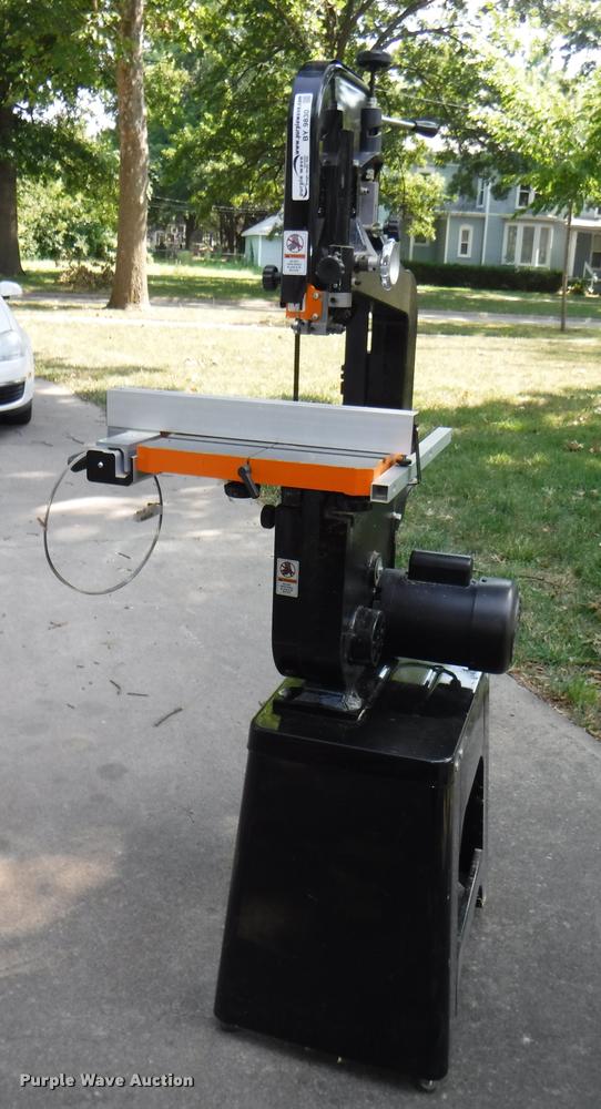 image for item BY9830 2013 Grizzly Deluxe bandsaw