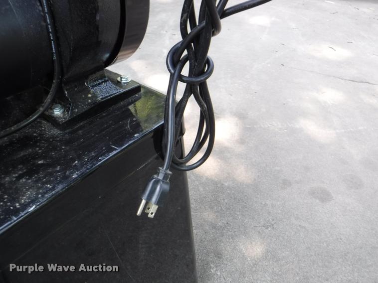 image for item BY9830 2013 Grizzly Deluxe bandsaw