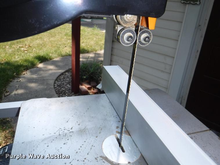 image for item BY9830 2013 Grizzly Deluxe bandsaw