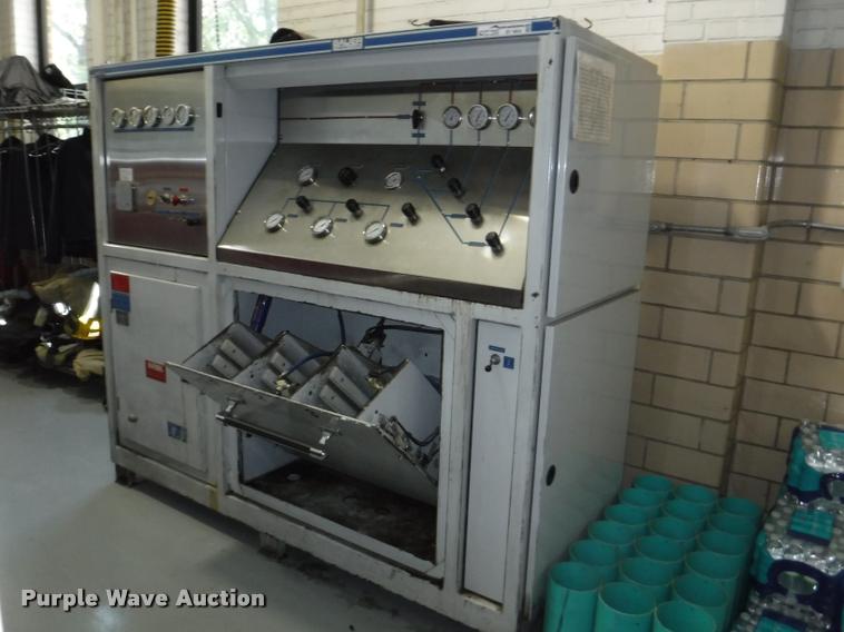 image for item BY9834 1995 Bauer UNII19-E3 air compressor