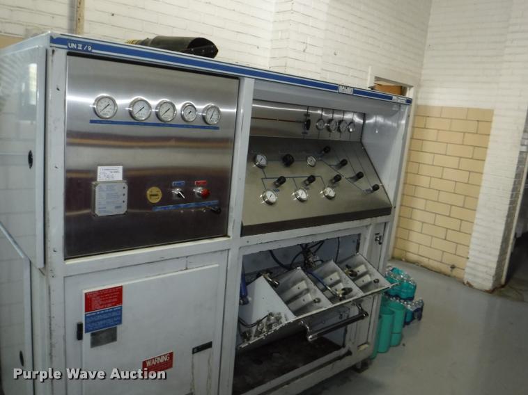 image for item BY9834 1995 Bauer UNII19-E3 air compressor