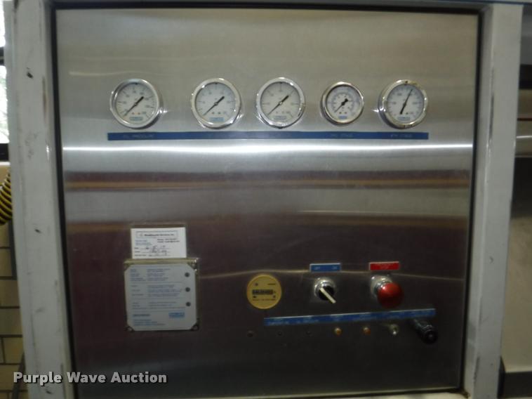 image for item BY9834 1995 Bauer UNII19-E3 air compressor