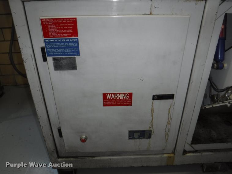 image for item BY9834 1995 Bauer UNII19-E3 air compressor