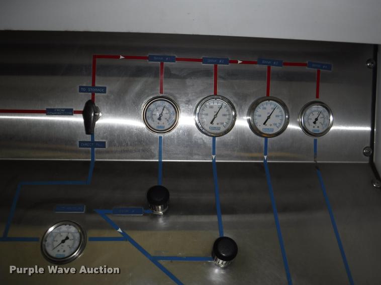 image for item BY9834 1995 Bauer UNII19-E3 air compressor