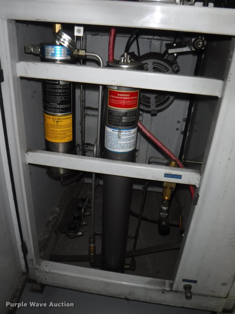 image for item BY9834 1995 Bauer UNII19-E3 air compressor