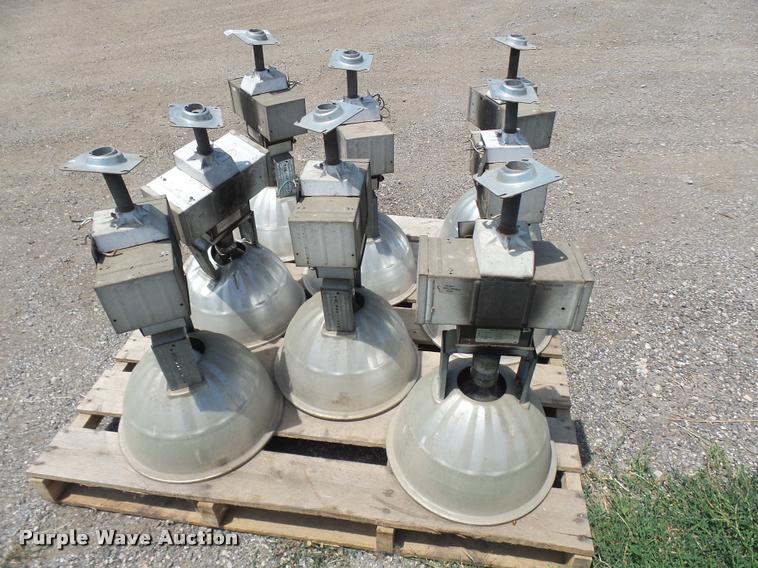 image for item CA9008 (8) overhead shop lights