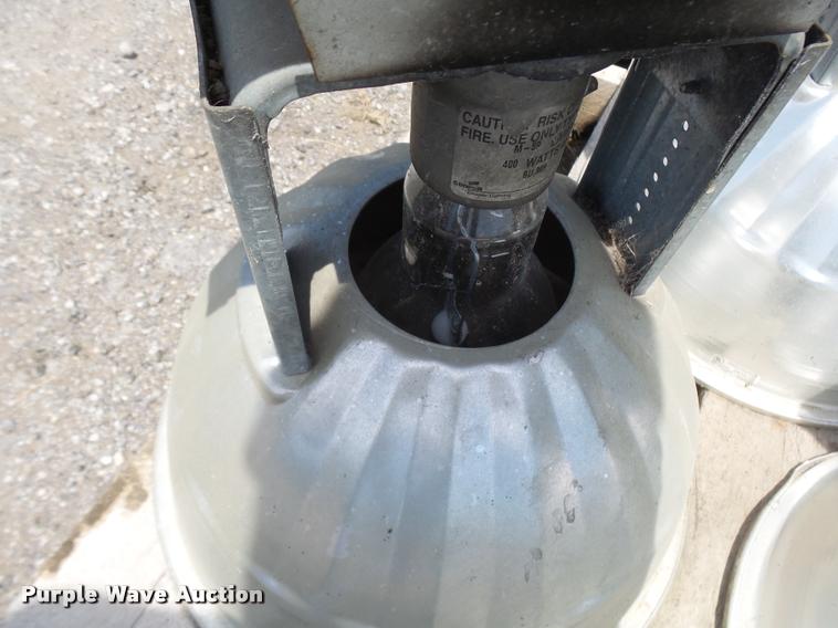 image for item CA9008 (8) overhead shop lights