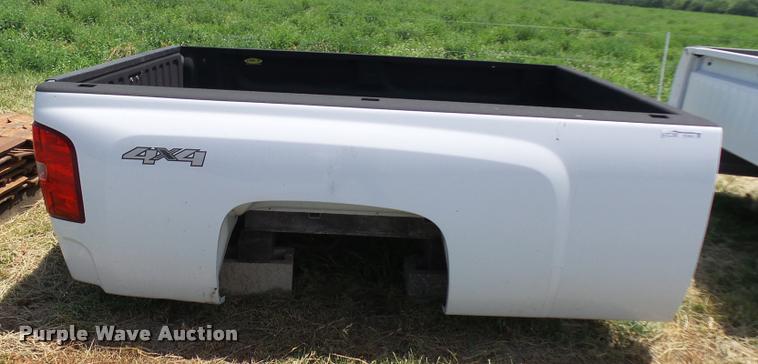 image for item CA9012 2007 Chevrolet Silverado pickup truck bed