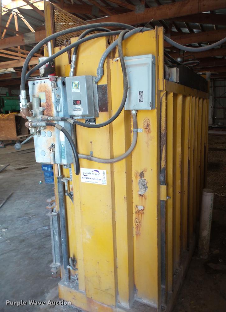 image for item DA1650 GPI M72 cardboard baler