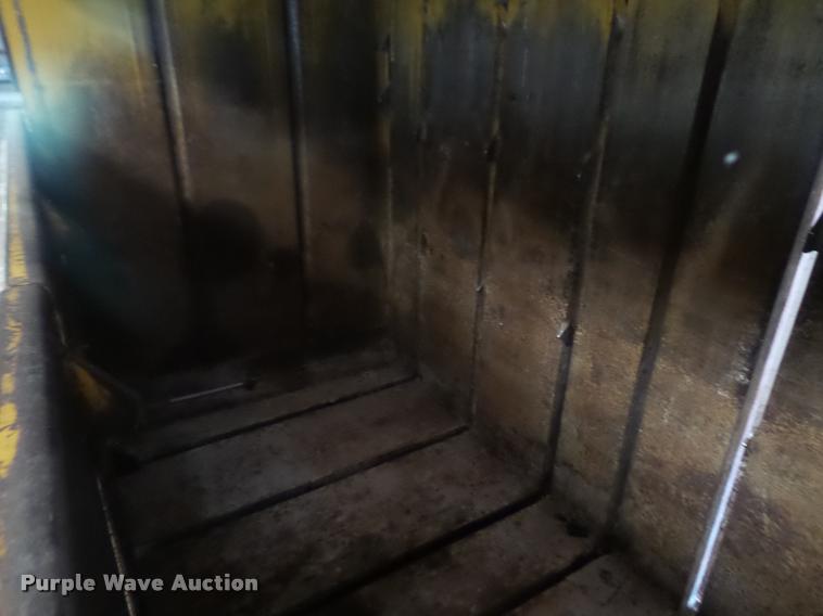 image for item DA1650 GPI M72 cardboard baler