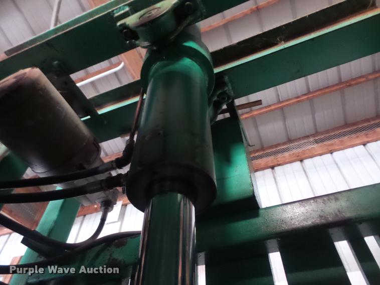 image for item DA1652 Mucher 60 cardboard baler