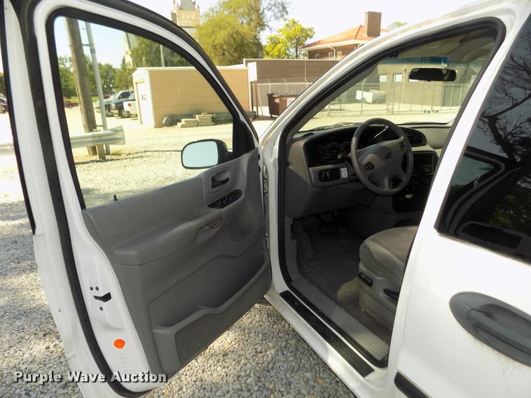 image for item DA3048 2003 Ford Windstar LX van