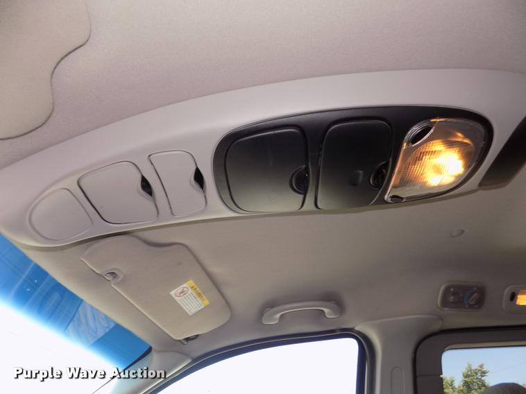 image for item DA3048 2003 Ford Windstar LX van