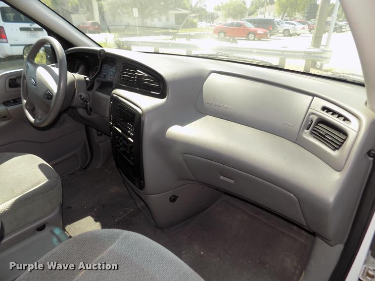 image for item DA3048 2003 Ford Windstar LX van
