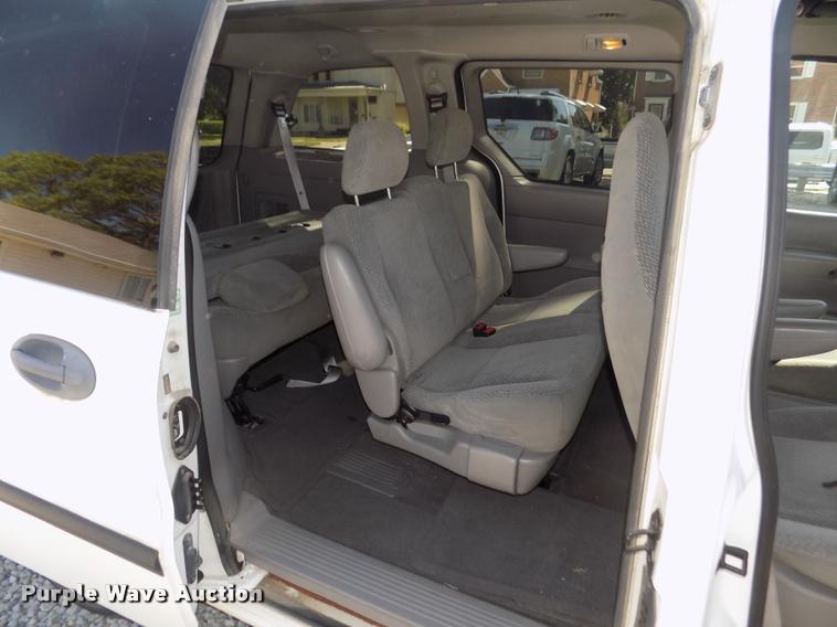 image for item DA3048 2003 Ford Windstar LX van