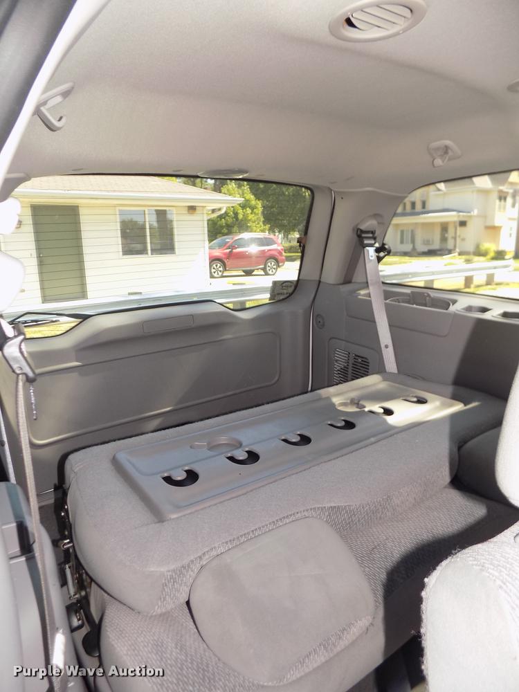 image for item DA3048 2003 Ford Windstar LX van