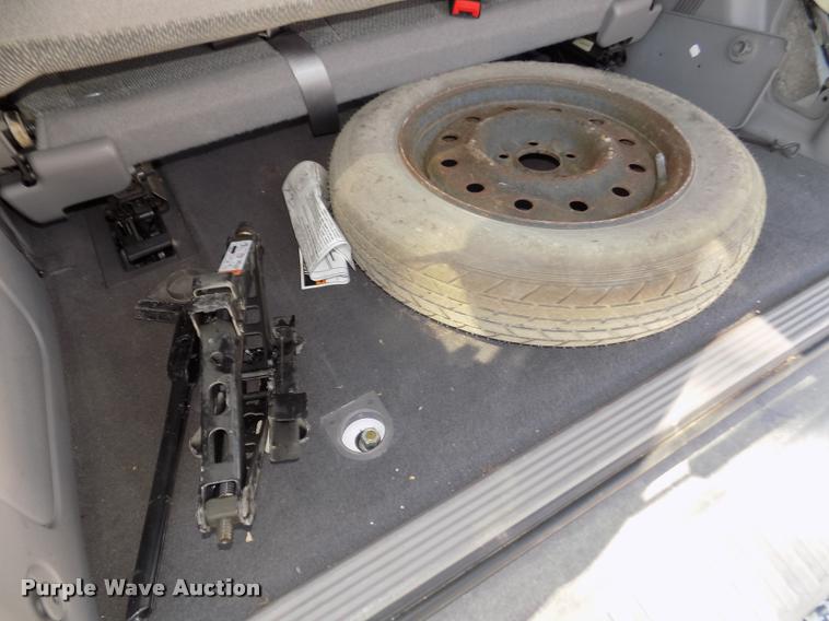 image for item DA3048 2003 Ford Windstar LX van