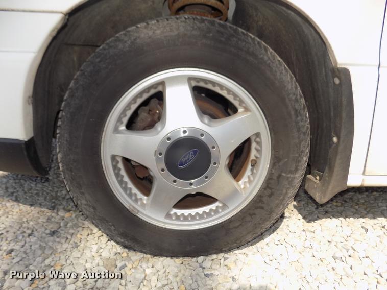 image for item DA3048 2003 Ford Windstar LX van