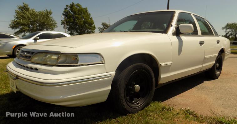 image for item DA3049 1997 Ford Crown Victoria Police Interceptor