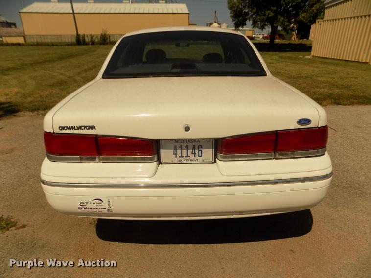 image for item DA3049 1997 Ford Crown Victoria Police Interceptor