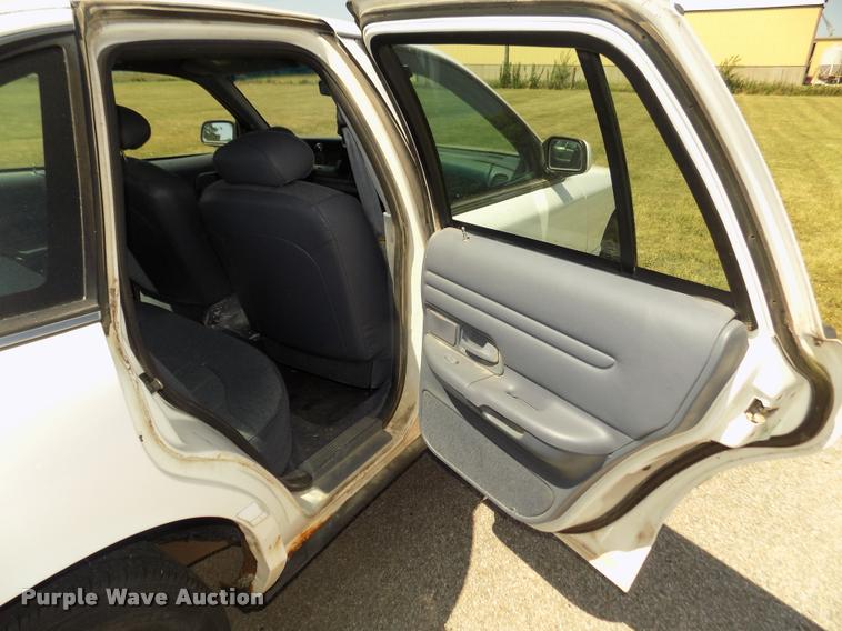 image for item DA3049 1997 Ford Crown Victoria Police Interceptor