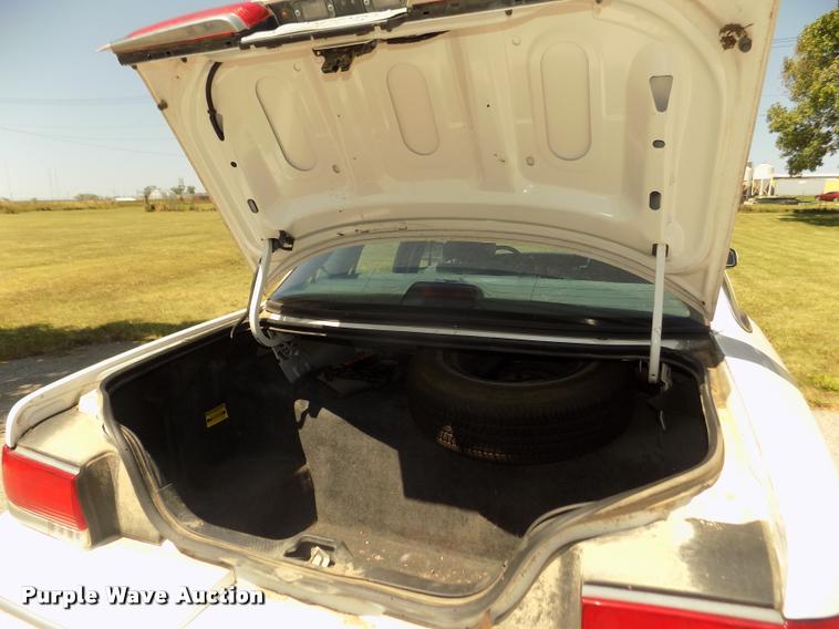 image for item DA3049 1997 Ford Crown Victoria Police Interceptor