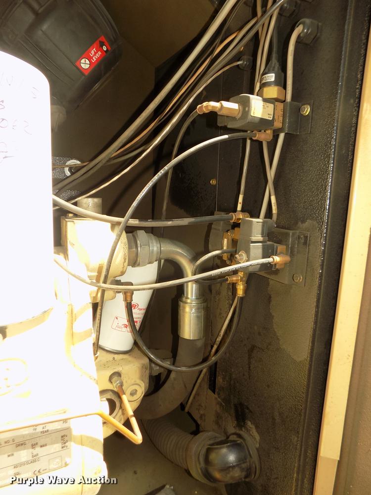 image for item DA3060 2010 Ingersoll Rand TA/40HP air compressor