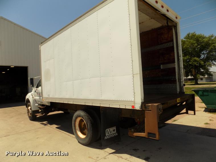 image for item DA3067 2000 Ford F650 Super Duty XL box truck