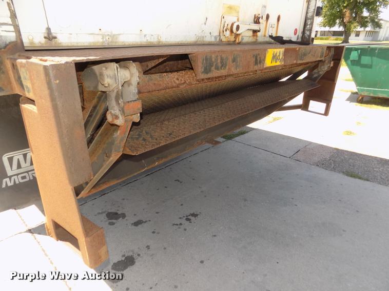 image for item DA3067 2000 Ford F650 Super Duty XL box truck