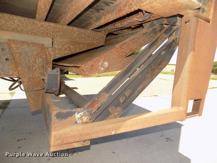 image for item DA3067 2000 Ford F650 Super Duty XL box truck