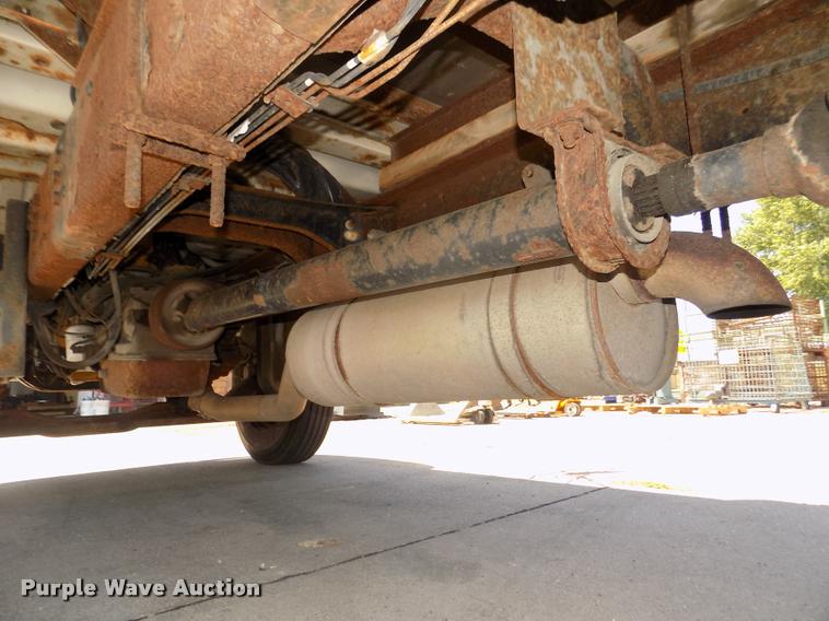 image for item DA3067 2000 Ford F650 Super Duty XL box truck