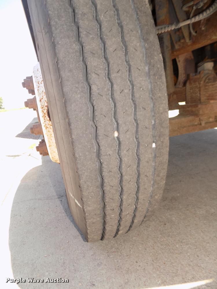 image for item DA3067 2000 Ford F650 Super Duty XL box truck