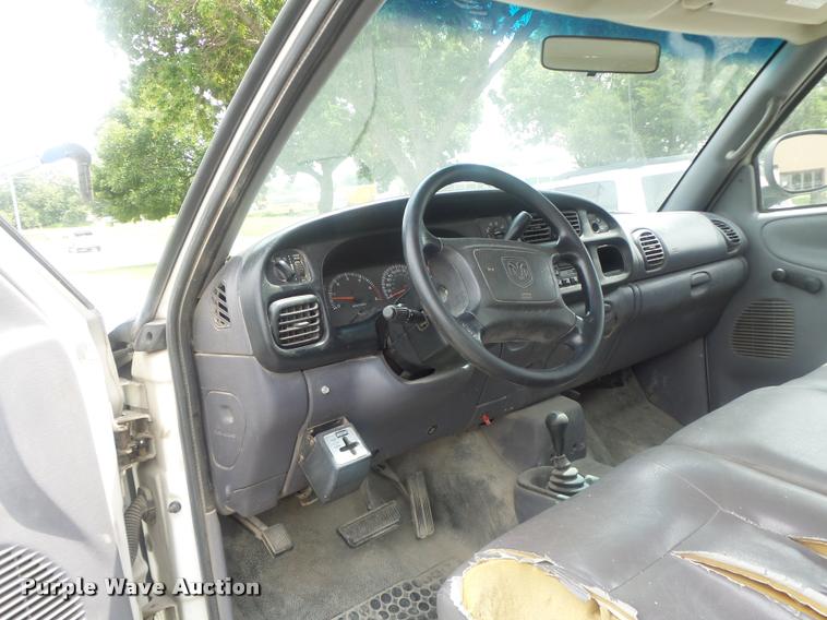 image for item DB1403 2001 Dodge Ram 2500 utility bed pickup truck