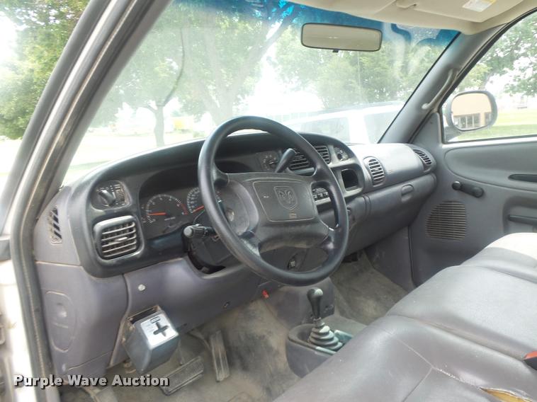 image for item DB1403 2001 Dodge Ram 2500 utility bed pickup truck