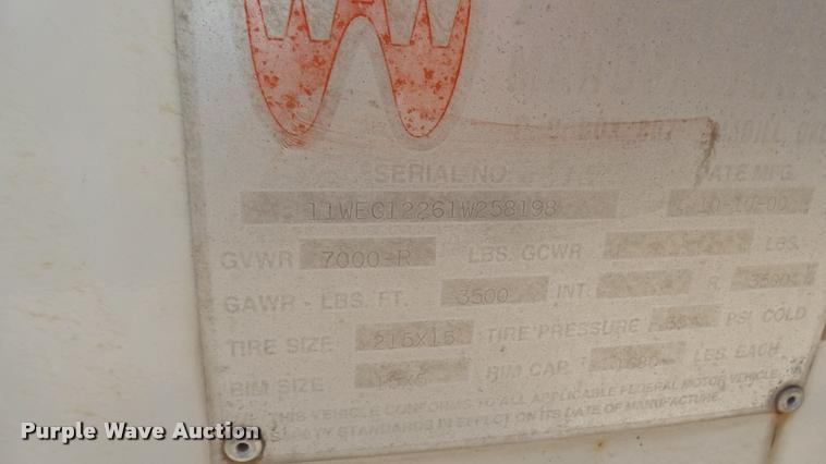 image for item DB3256 2001 WW enclosed cargo trailer