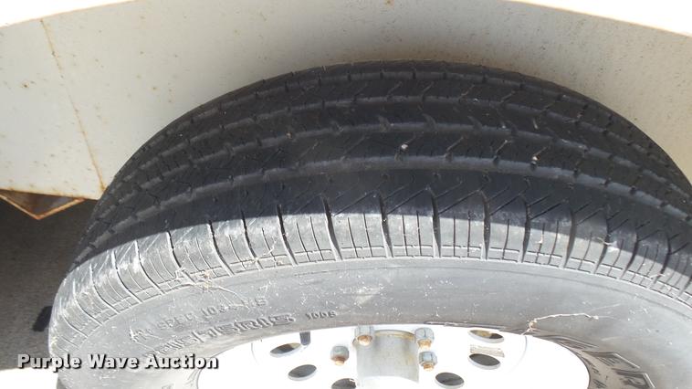 image for item DB3256 2001 WW enclosed cargo trailer