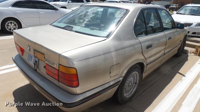 image for item DB3257 1995 BMW 5-Series 525i